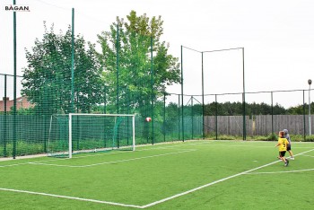 Systemowe piłkochwyty montowane na boiska sportowe